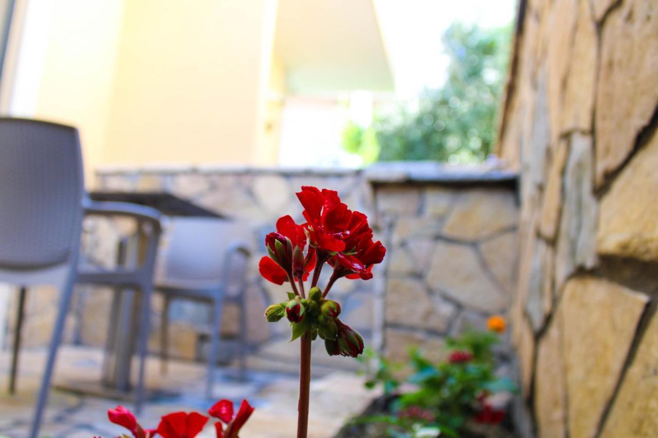 Arial Trinity Suites Vlorë 외부 사진