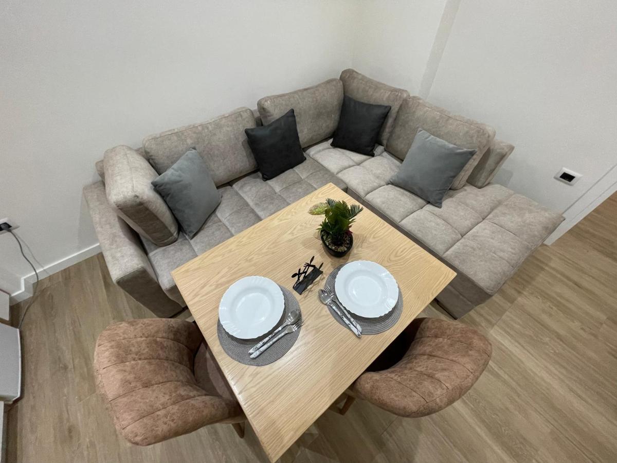 Arial Trinity Suites Vlorë 외부 사진