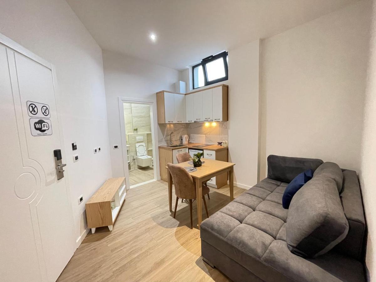 Arial Trinity Suites Vlorë 외부 사진