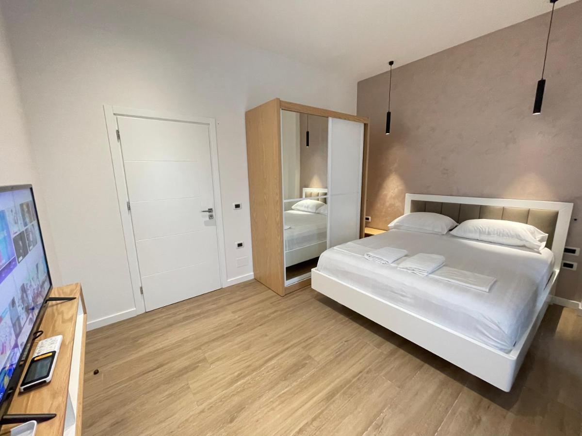 Arial Trinity Suites Vlorë 외부 사진