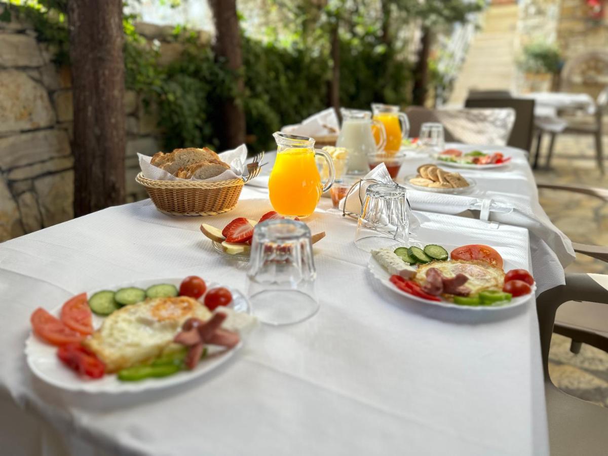 Arial Trinity Suites Vlorë 외부 사진