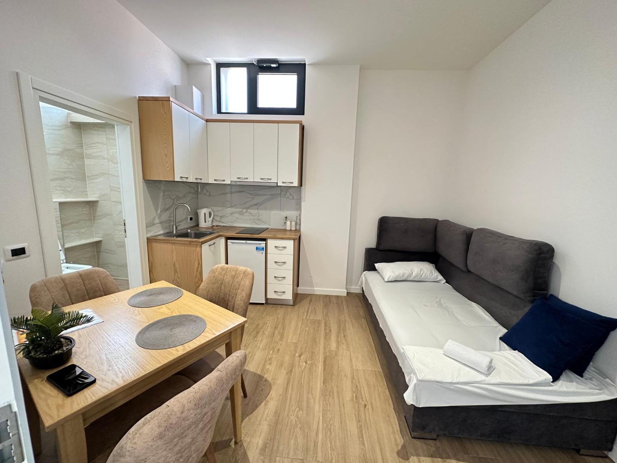 Arial Trinity Suites Vlorë 외부 사진