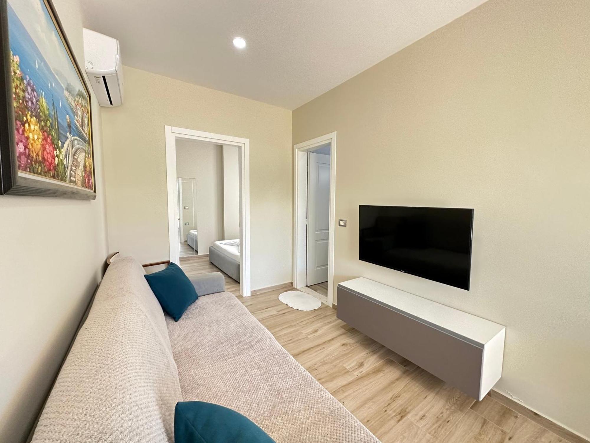 Arial Trinity Suites Vlorë 외부 사진