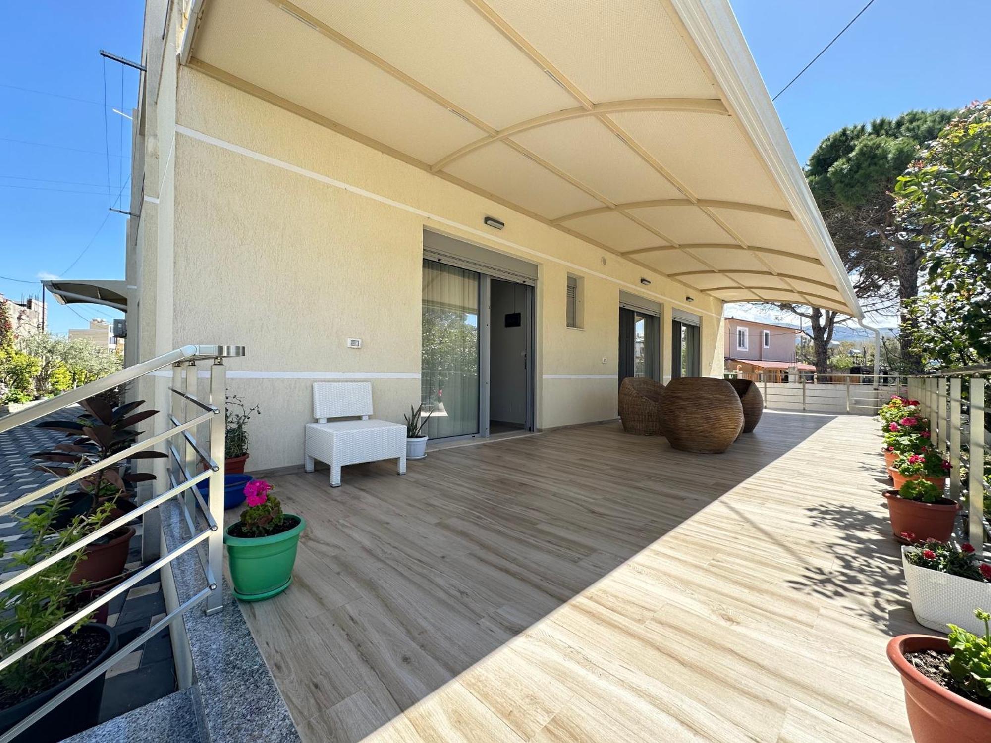 Arial Trinity Suites Vlorë 외부 사진